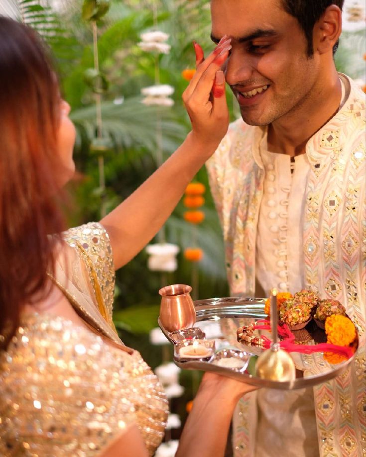 Raksha Bandhan 2025 Date and Shubh Muhurat
In 2025, Raksha Bandhan will be celebrated on: