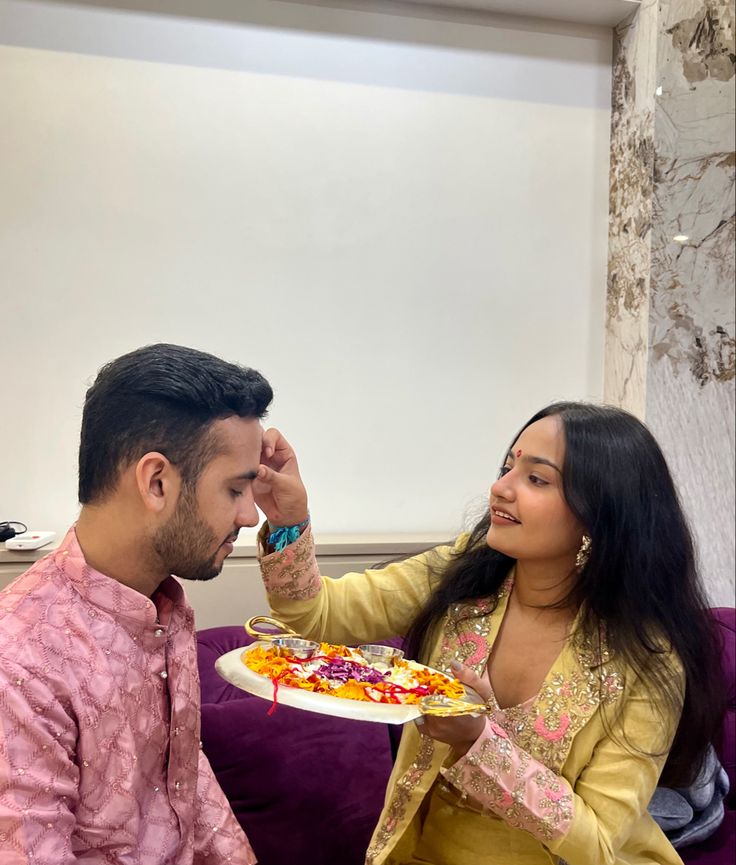 Raksha Bandhan 2025: Shubh Muhurat, Deep Significance & Complete Puja Vidhi
